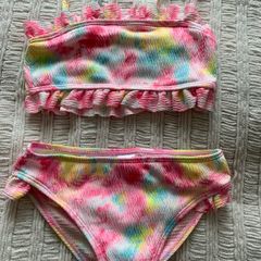 Swimsuit like new size 6-7 years old