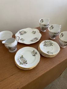 Royal Tara Fine Bone China Tea Set