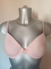 BNWT  pink padded underwired Secret Possessions bra size UK38C EU85C Postage included