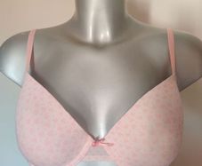BNWT  pink padded underwired Secret Possessions bra size UK38C EU85C Postage included
