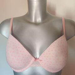 BNWT  pink padded underwired Secret Possessions bra size UK38C EU85C Postage included