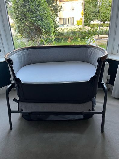 Maxi-Cosi Iora Air Bedside Crib - Beyond Graphite