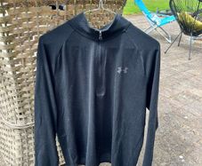 Under Armour Top
