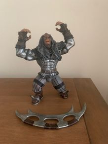 Star Trek Alien combat Klingon warrior