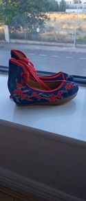 Chinese embroiled Women's Shoes Size 4 Brand New