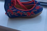 Chinese embroiled Women's Shoes Size 4 Brand New