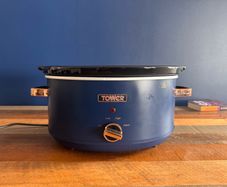 Tower slow cooker