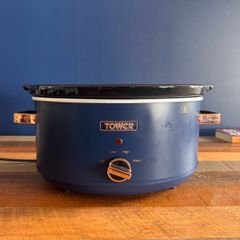 Tower slow cooker