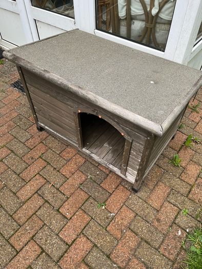 Wooden Dog Kennel - Medium size