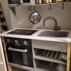 childrens play kitchen