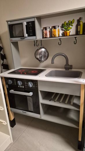 childrens play kitchen