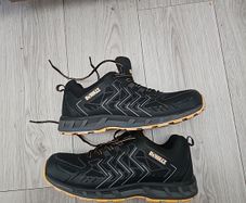 Dewalt safety footwear - used ones- perfect condition