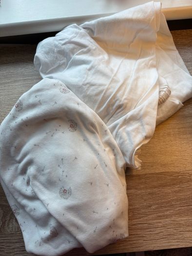 Crib fitted sheets