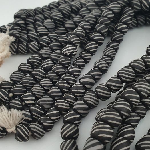 Vintage African Style White Stripe Black 8.2mm - 8.5mm Glass Beads Necklace Strand