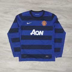 Vintage Manchester United football jersey