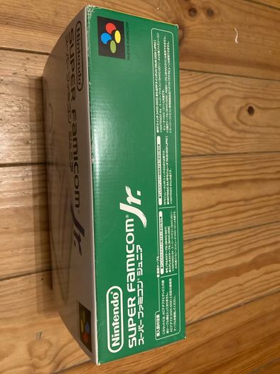 Super famicom JR console