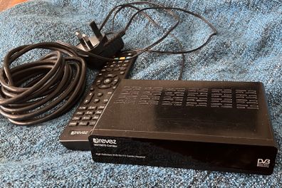 Satellite receiver