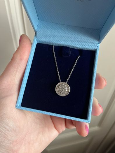 Silver CZ round pendant necklace