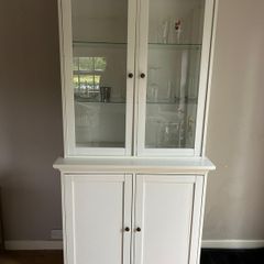 Dresser - white with glass front