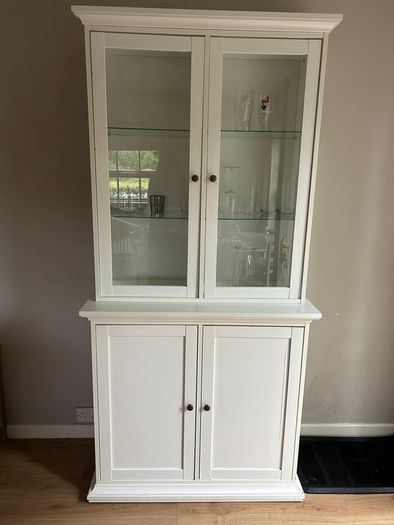 Dresser - white with glass front