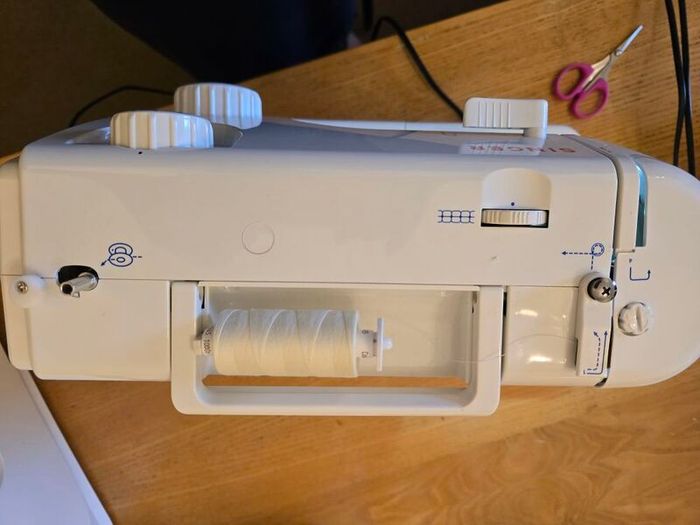 Singer 8280 sewing machine