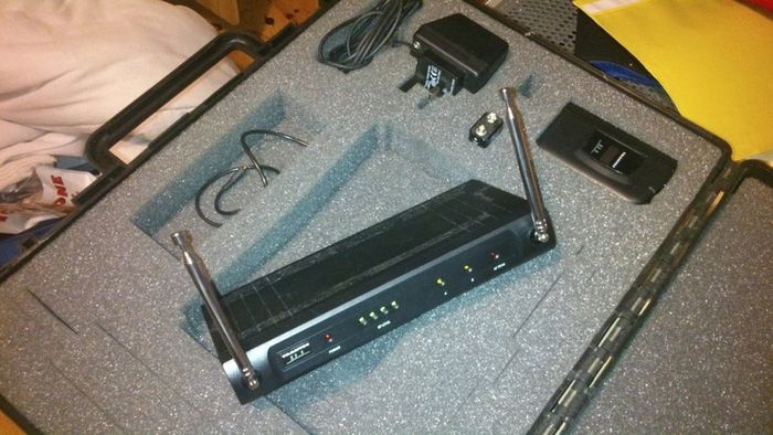 Trantec systems wireless mic/guitar adaptor