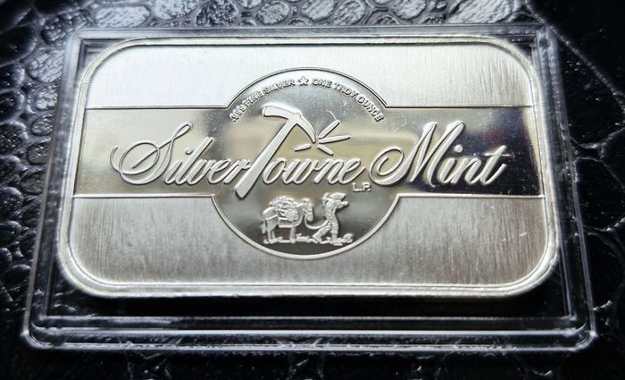 1 oz Silver Bar Silver Towne Mint .999