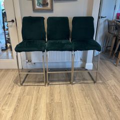 Kitchen counter/bar chairs