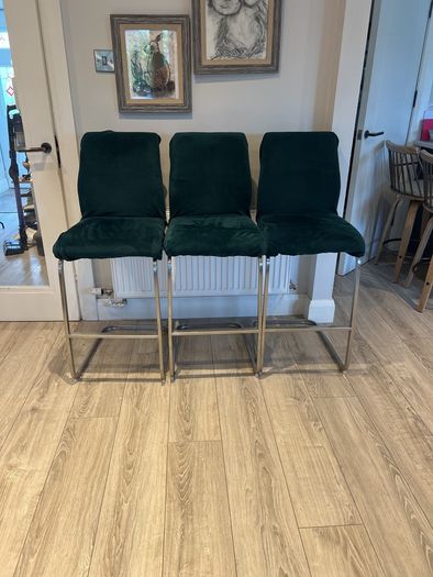 Kitchen counter/bar chairs