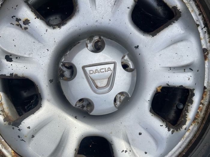 Dacia Duster wheels rims and tyres