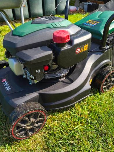 Lawnmower