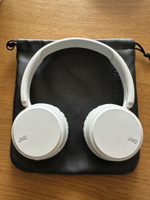 JVC white on ear Bluetooth Foldable Headphones