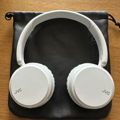 JVC white on ear Bluetooth Foldable Headphones