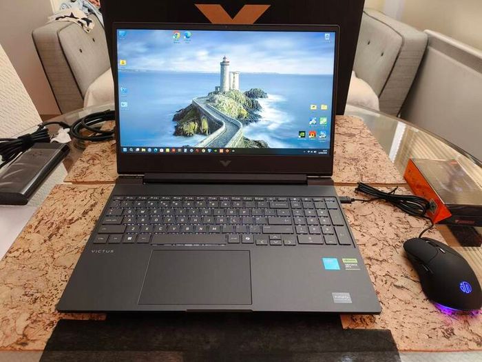 Brand New Gaming Laptop Hp Victus Intel 5 210H 8/12 RTX5060 8GB 80W GDDR7 16GB DDR5 5600mhz 512GB NVMe PCIE 4.0 15.6" 1080p 144hz Ips 300nits Win11 RGB