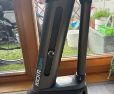 Wahoo KICKR CLIMB with Adapter Foot