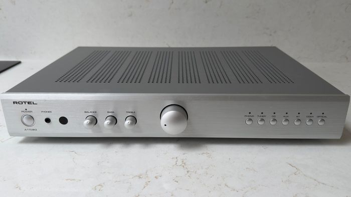 Rotel A11MK11 integrated Amplifier