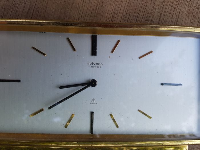 Retro clock