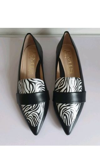 EMIS Womens Leather Pointed Toe Loafers Black White Zebra Print UK 4.5 New  CAN POST