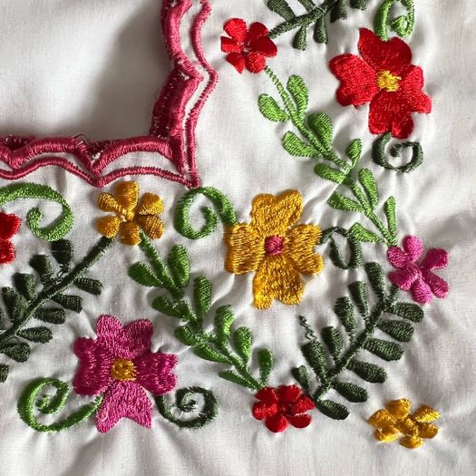 Mexican floral embroidery blouse size small medium