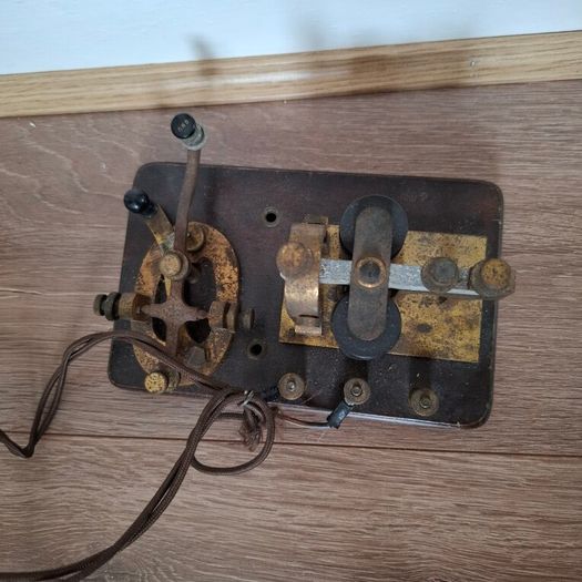 Saorstat Eireann Morse Code Signalling Light