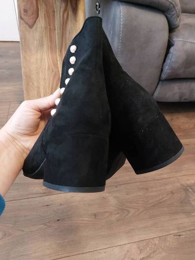 Tamaris black boots-Uk7