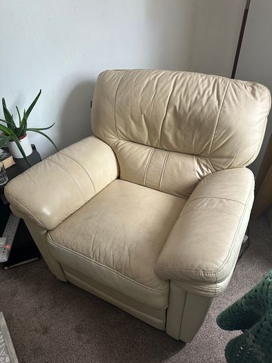 3 seater Leather with recliner Sofa and 2 arm chair recliners