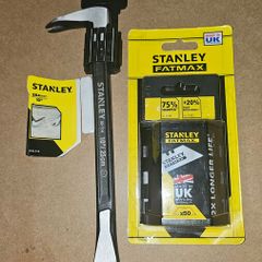 Stanley 10" Claw Bar & 50 Pack Stanley blades