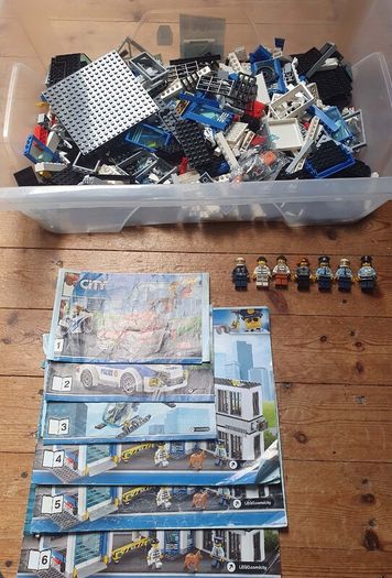 Lego City 60141: Police Station (2017) 100% Complete (NO BOX)