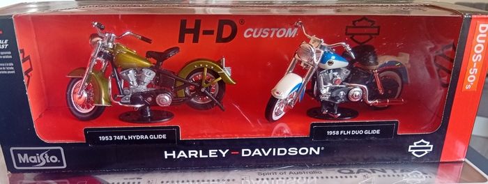 Harley Davidson Motorbike Model Set