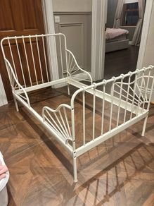 Ikea Minnen extendable toddler bed