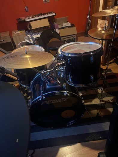 Peavey International Series II Drum Kit + Paiste Cymbals & Zildjian Hi-Hats