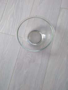 Glass bowl