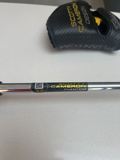 33" Scotty Cameron phantom 9 putter.