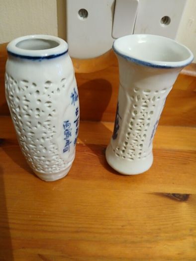 2 Chinese Vintage Brush Pots